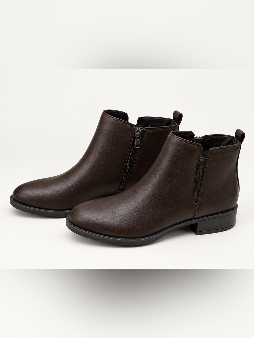 ♥️♥️ Style & Co. Women's Garnerr Lug Sole Ankle Booties - Chocolate Brown - Picture 3 of 6